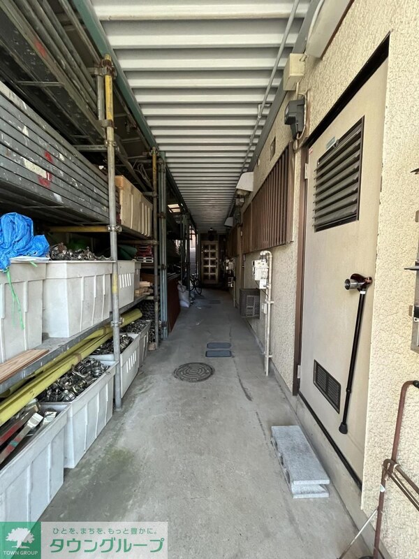 ロビー(駐車場)