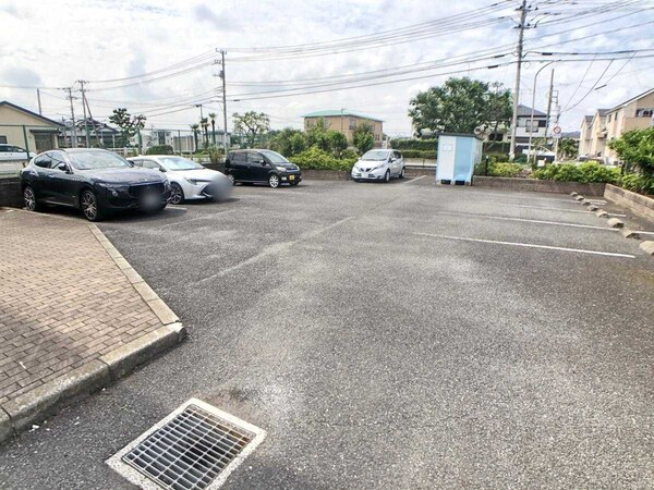 駐車場(駐車場)