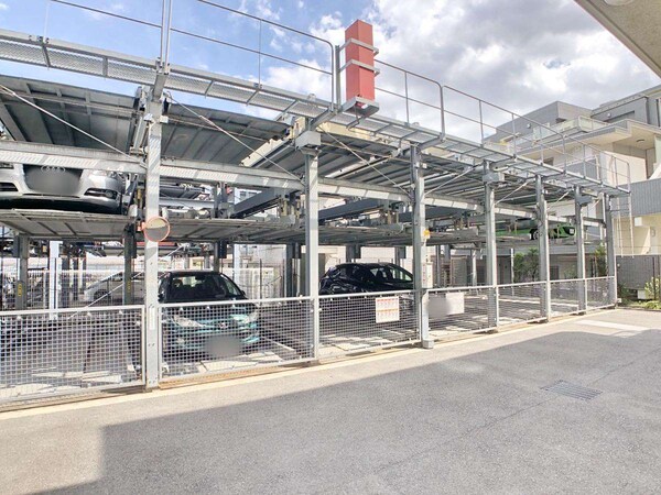 駐車場(庭)