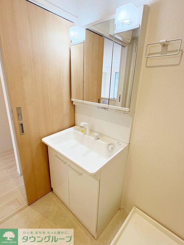 洗面(※写真は同物件の別部屋です。)