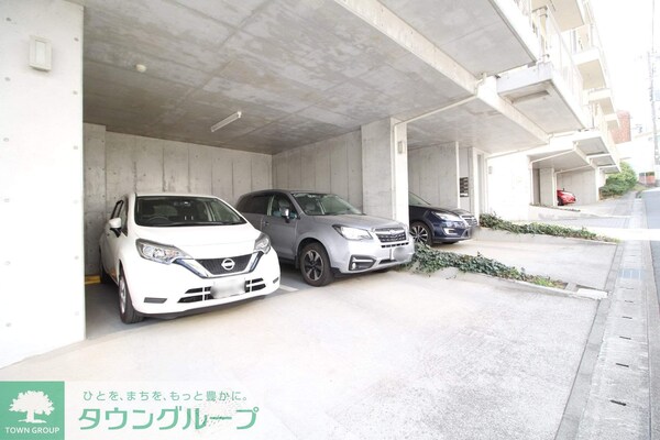 駐車場(駐車場)