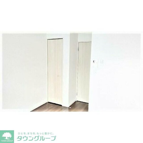 収納(別部屋反転タイプ参考写真)