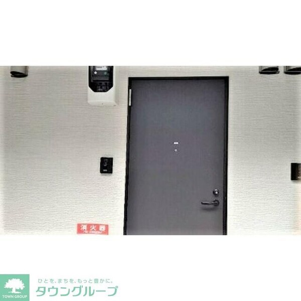 玄関(別部屋反転タイプ参考写真)