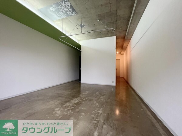 リビング・居室(※別部屋参考写真です)