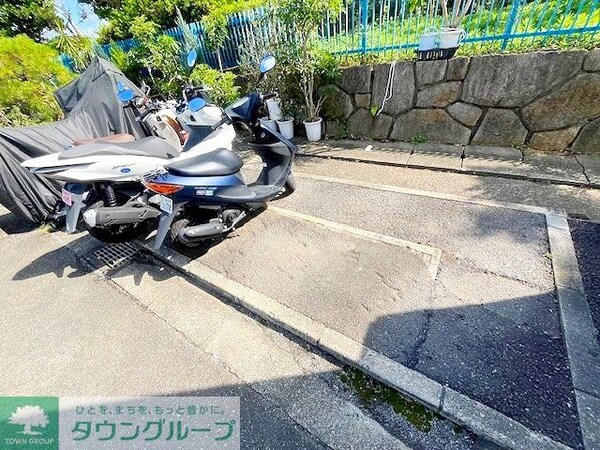 駐車場(駐車場)