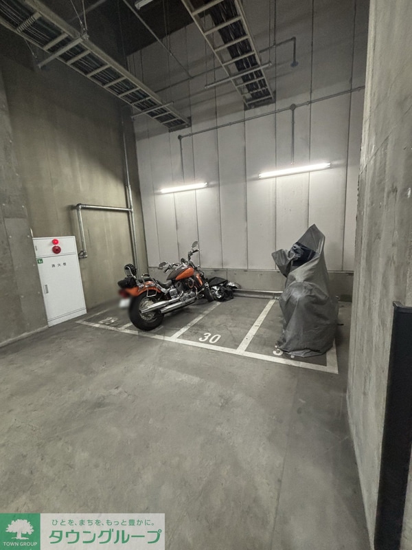 駐車場(駐車場)