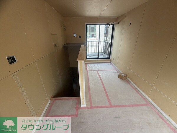 リビング・居室(タウンハウジング調布店まで♪)