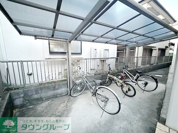 駐車場(駐車場)