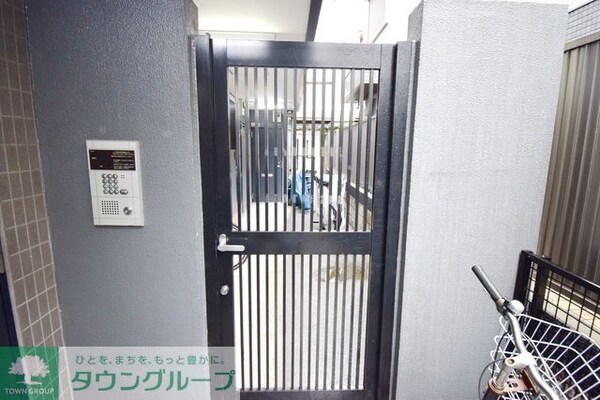 エントランス(外観・共用部)