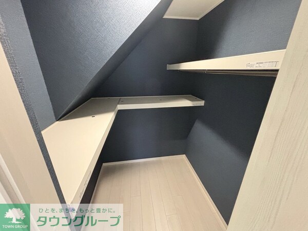 収納(階段下ウォークインクローゼット)