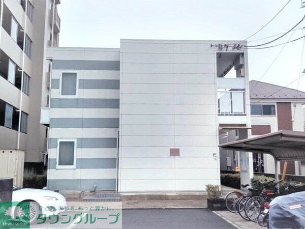 エントランス(タウンハウジング調布店まで♪)