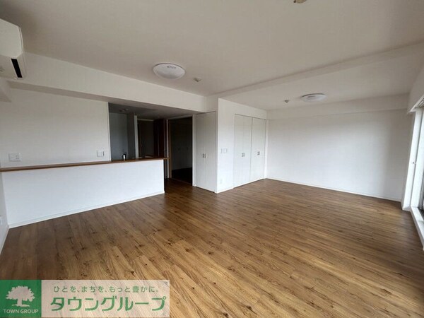 リビング・居室(タウンハウジング調布店まで♪)