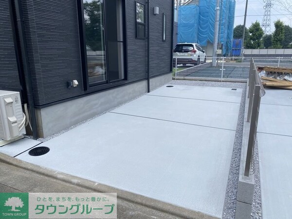 駐車場(タウンハウジング調布店まで♪)