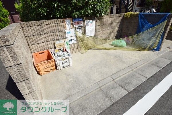 共有部分(★敷地内専用ゴミ捨て場です★)