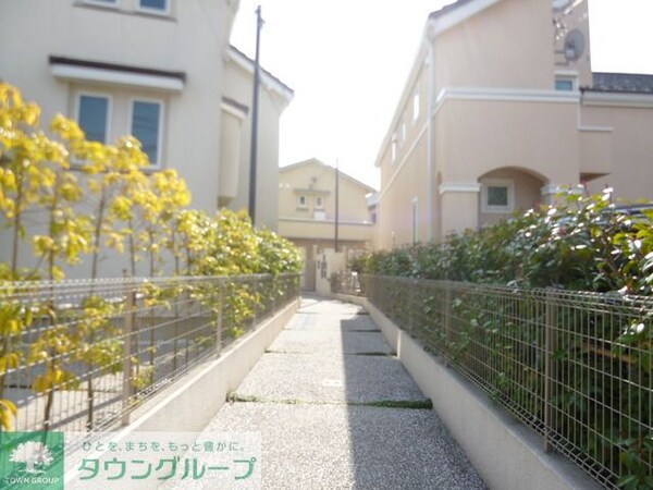 ロビー(エントランスまでの通路)
