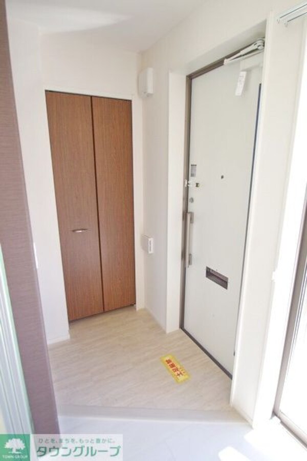 玄関(★お部屋探しはタウンハウジング稲田堤店まで★)