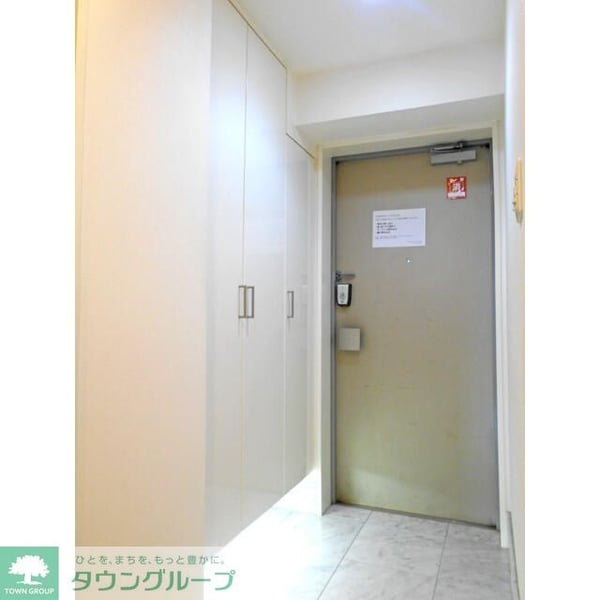 玄関(タウンハウジング調布店まで♪)
