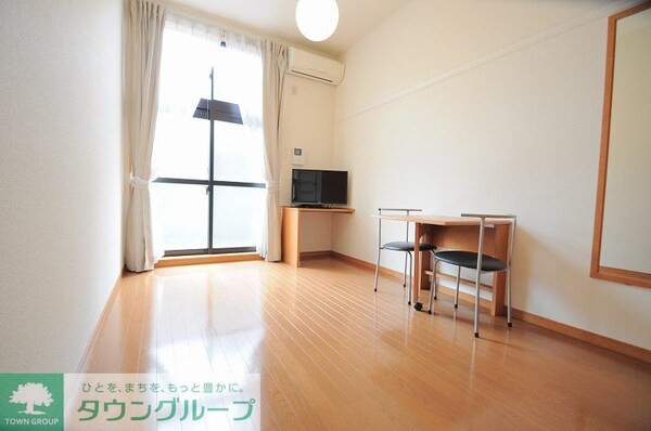 リビング・居室(仕様・設備は原状と異なる場合有。現状優先)