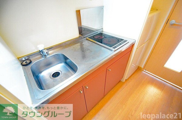 キッチン(設備・仕様は号室により異なる為、現況を優先致します。)