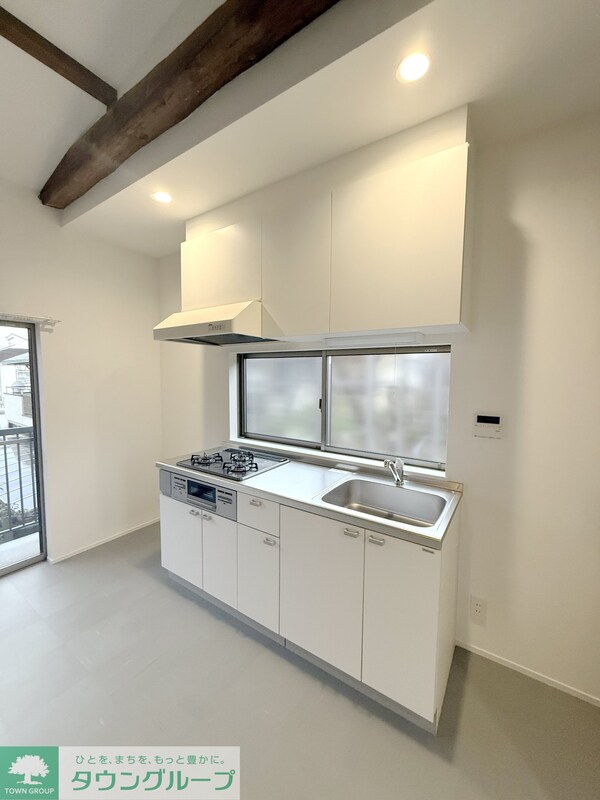 キッチン(タウンハウジング調布店まで♪)