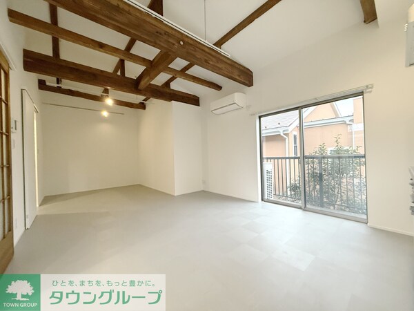 リビング・居室(タウンハウジング調布店まで♪)