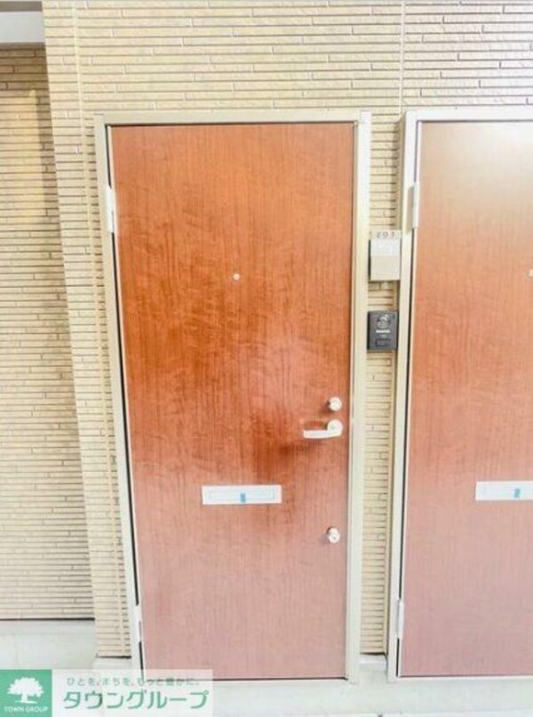 玄関(★お問い合わせはタウンハウジングまで★)