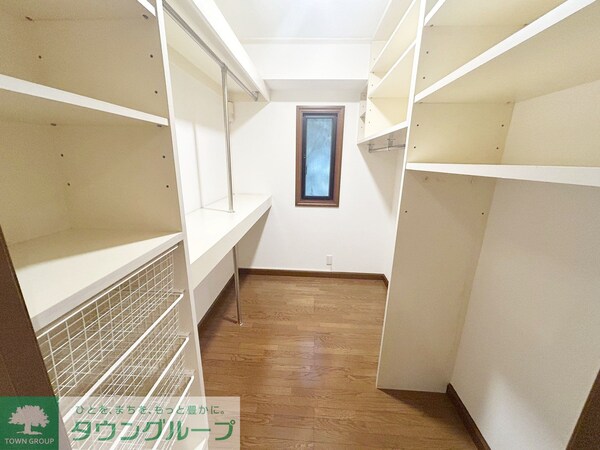 収納(ウォークインクローゼット)