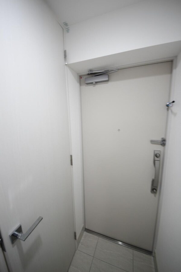 玄関(※同タイプのお部屋です)