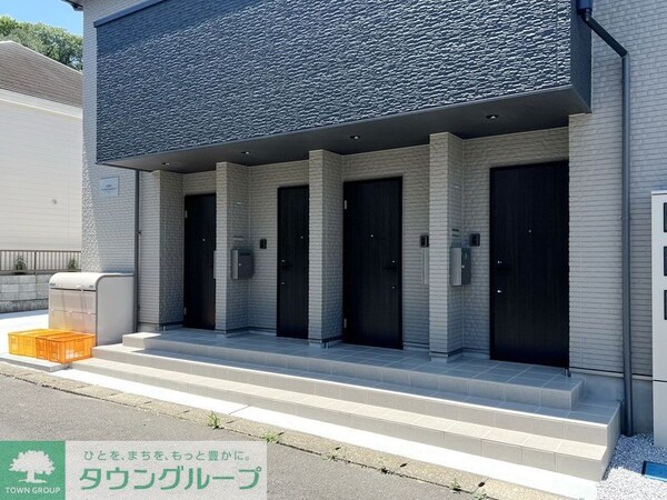 エントランス(★お問い合わせはタウンハウジング聖蹟桜ヶ丘店まで★)