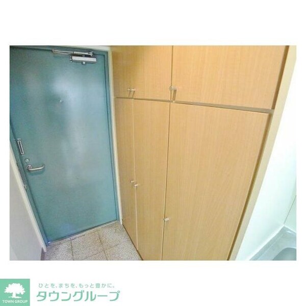 玄関(★お部屋探しは株式会社タウンハウジング東京まで★)