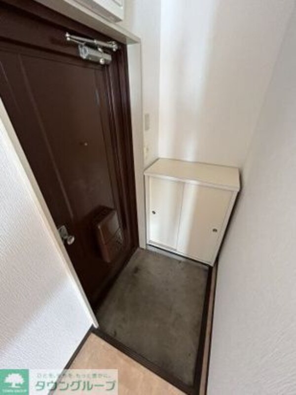 玄関(★お部屋探しは株式会社タウンハウジング東京まで★)