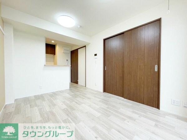 リビング・居室(★お部屋探しは株式会社タウンハウジング東京まで★)