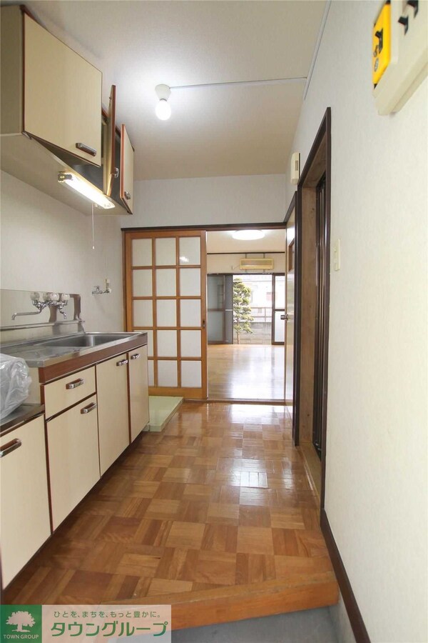 玄関(★お部屋探しは株式会社タウンハウジング東京まで★)