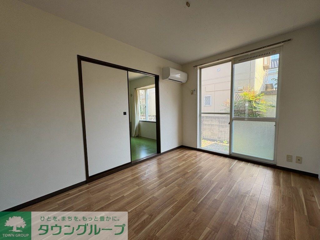 物件内観写真28　(リビング/居室)