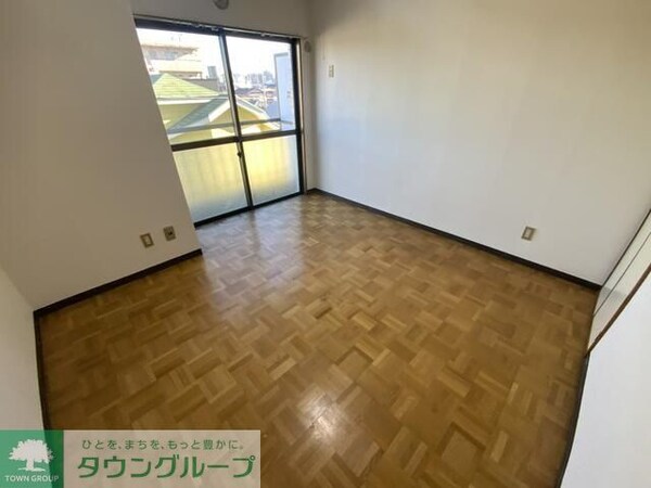 リビング・居室(★お部屋探しは株式会社タウンハウジング東京まで★)