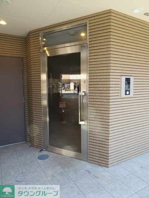 エントランス(★お部屋探しは株式会社タウンハウジング東京まで★)