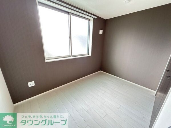 寝室(★お部屋探しは株式会社タウンハウジング東京まで★)