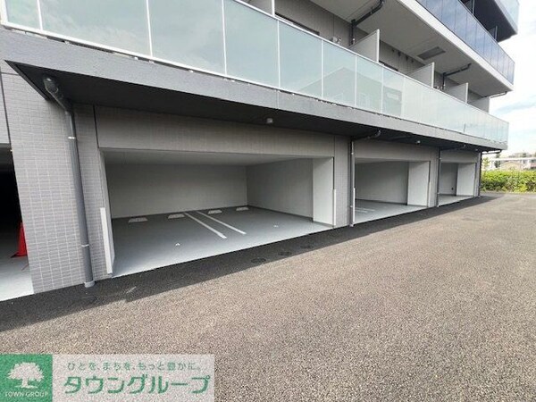 駐車場(駐車場)