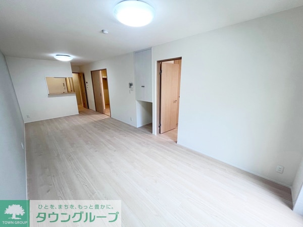 リビング・居室(★お部屋探しは株式会社タウンハウジング東京まで★)