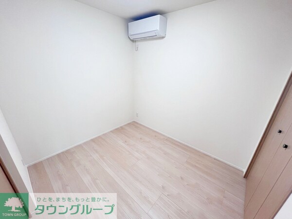 寝室(★お部屋探しは株式会社タウンハウジング東京まで★)