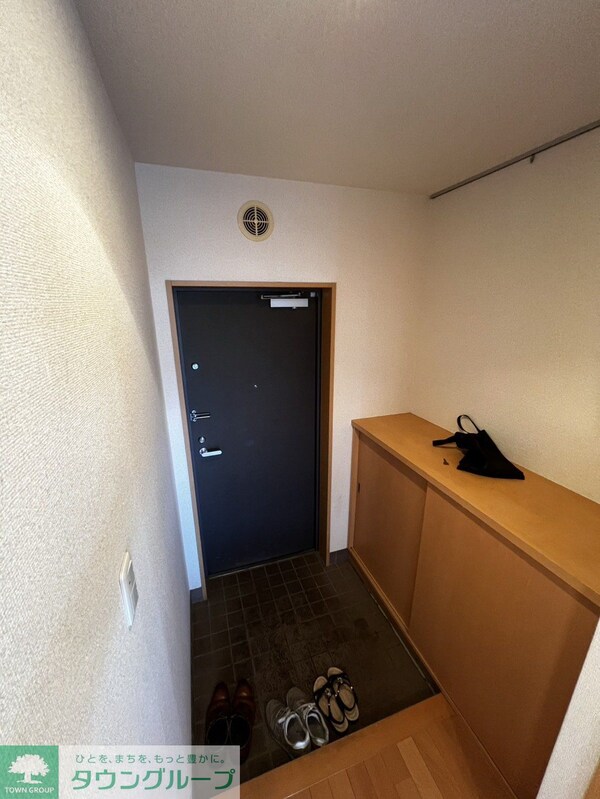 玄関(★お部屋探しは株式会社タウンハウジング東京まで★)