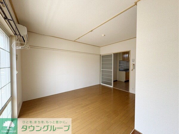 リビング・居室(★お部屋探しは株式会社タウンハウジング東京まで★)