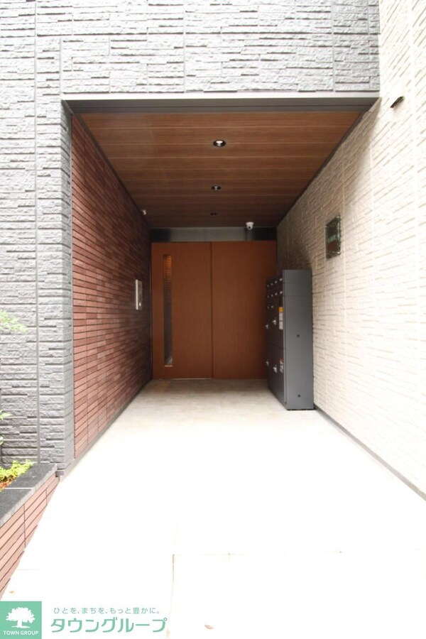 エントランス(★お部屋探しはタウンハウジング高幡不動店まで★)