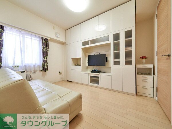 寝室(家具家電等はイメージです。実際には付属しませんのでご注意く…)