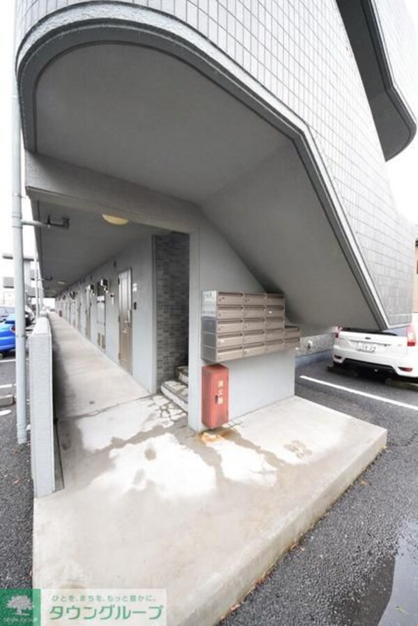 エントランス(★お部屋探しは株式会社タウンハウジング東京まで★)
