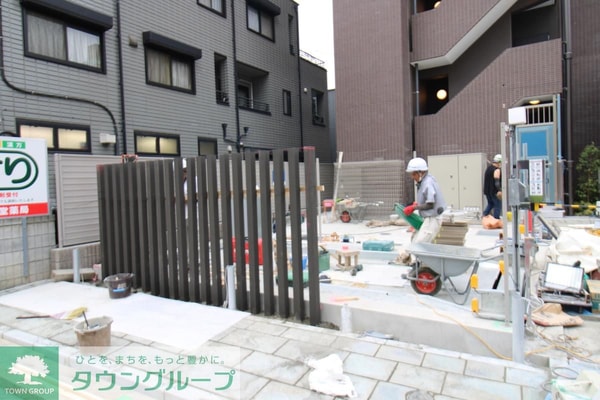 エントランス(★お部屋探しは株式会社タウンハウジング東京まで★)