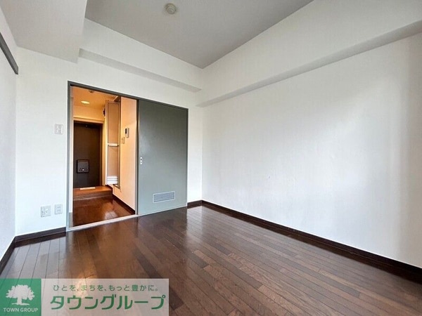 寝室(★お部屋探しは株式会社タウンハウジング東京まで★)