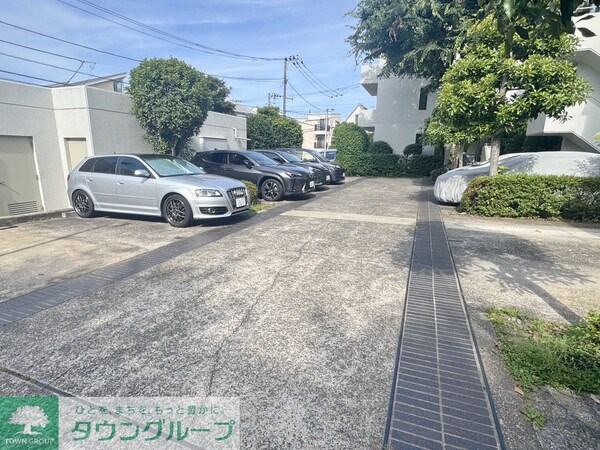 駐車場(駐車場)