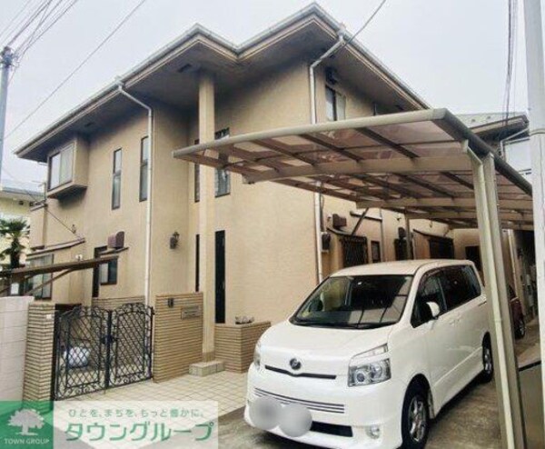エントランス(駐車場)