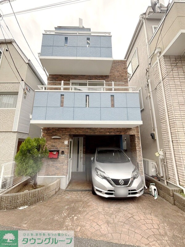 外観(駐車場)